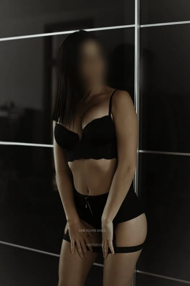 Aida Amsterdam escort photo 4